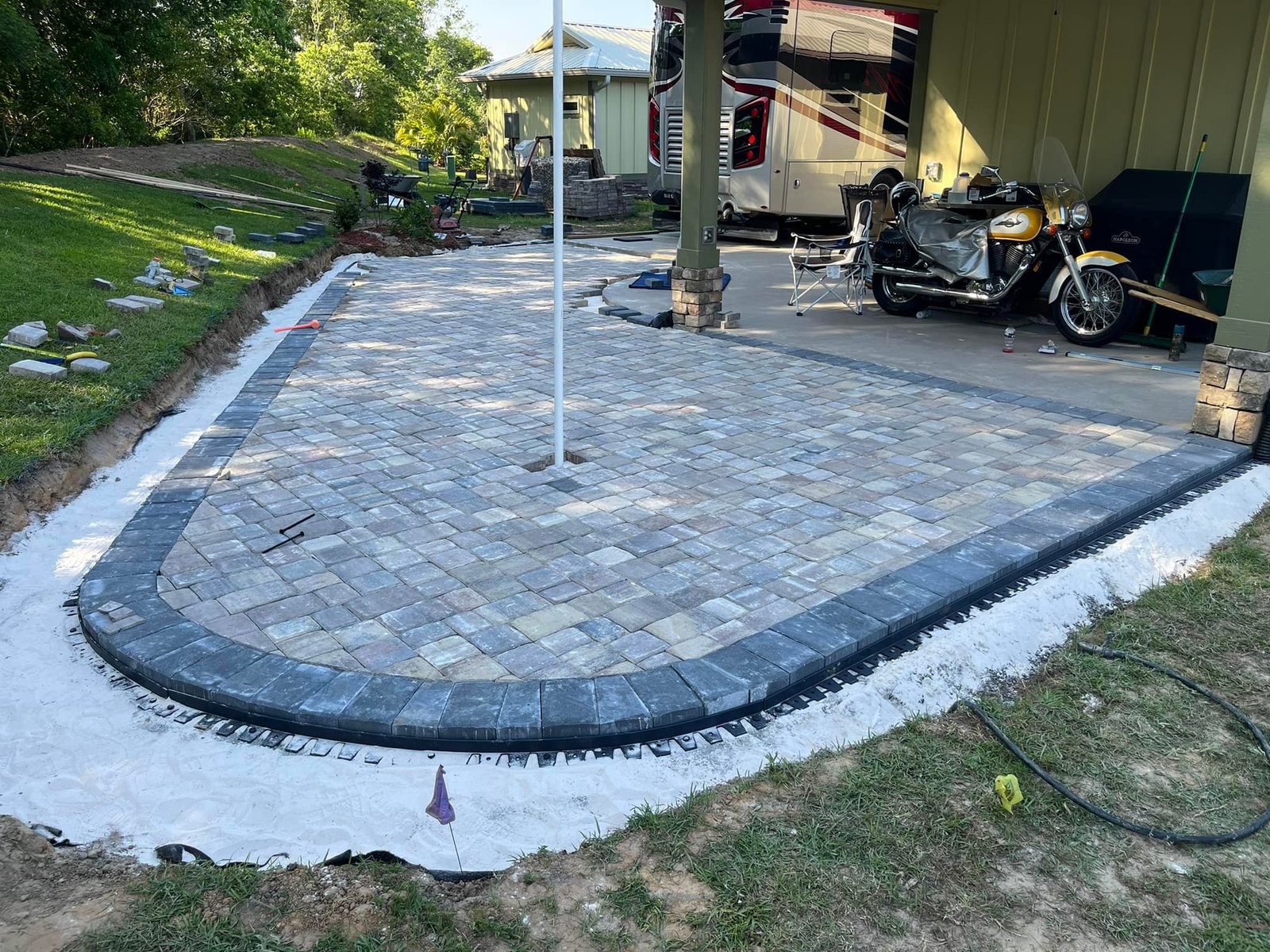 Experienced hardscape contractors in Orange Beach AL for quality craftsmanship